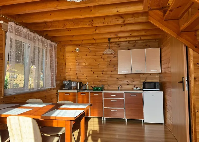 Sosnowe Tatil Evi Sarbinowo